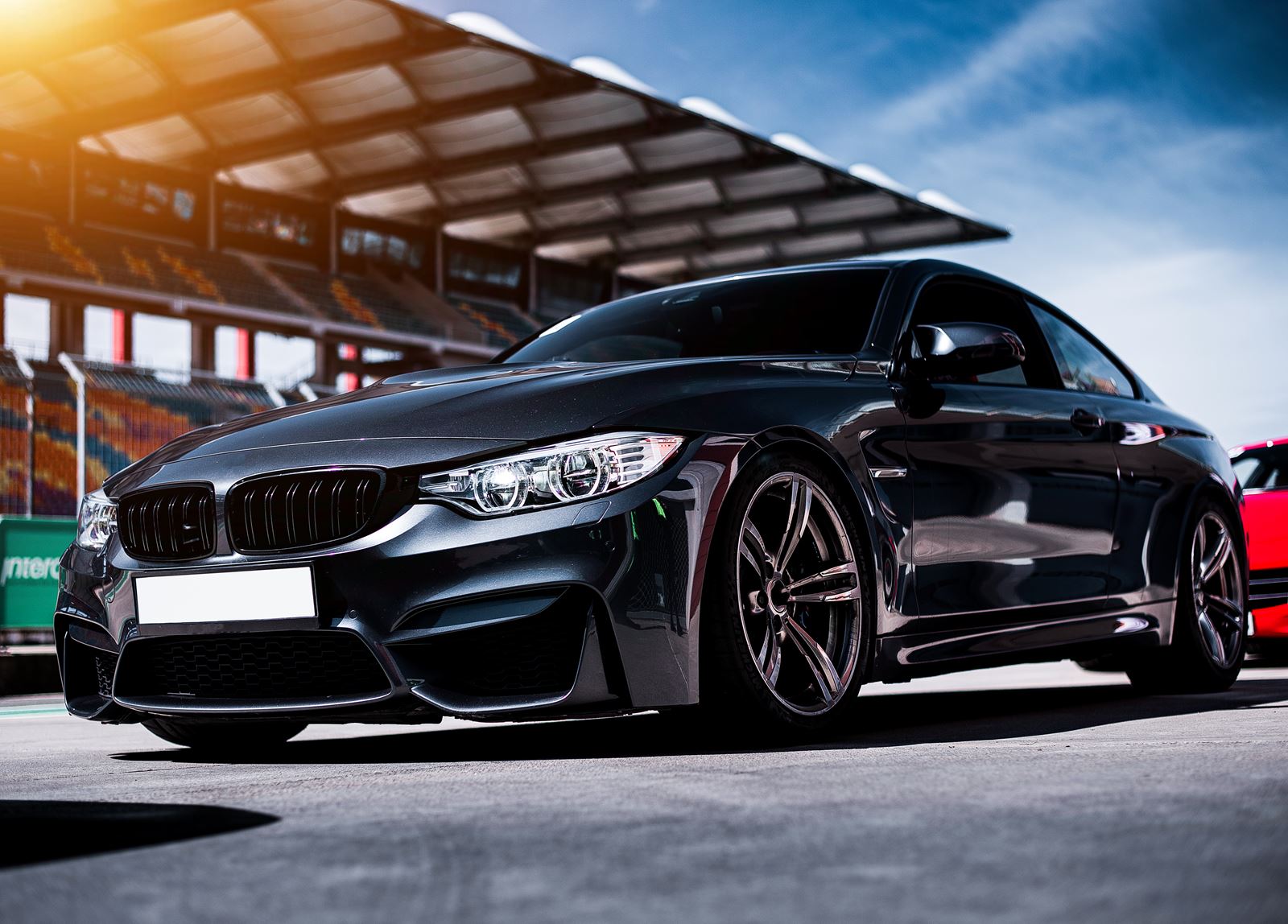 Read more about the article Black luxury sport sedan